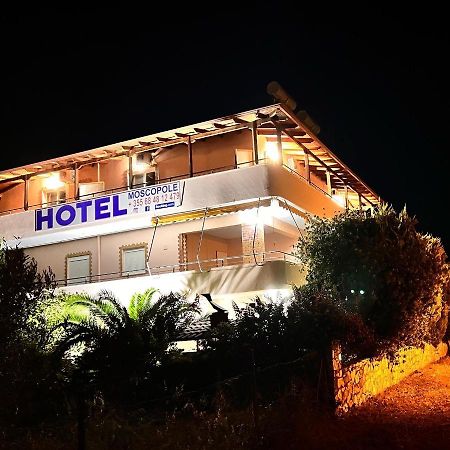 Hotel Moscopole Ksamil Eksteriør billede