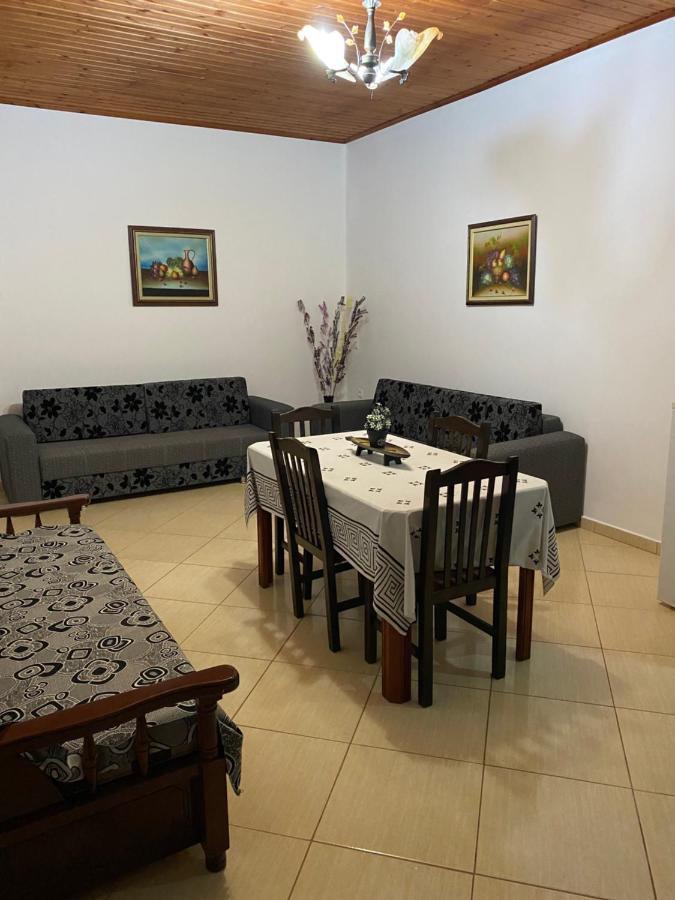 Hotel Moscopole Ksamil Eksteriør billede