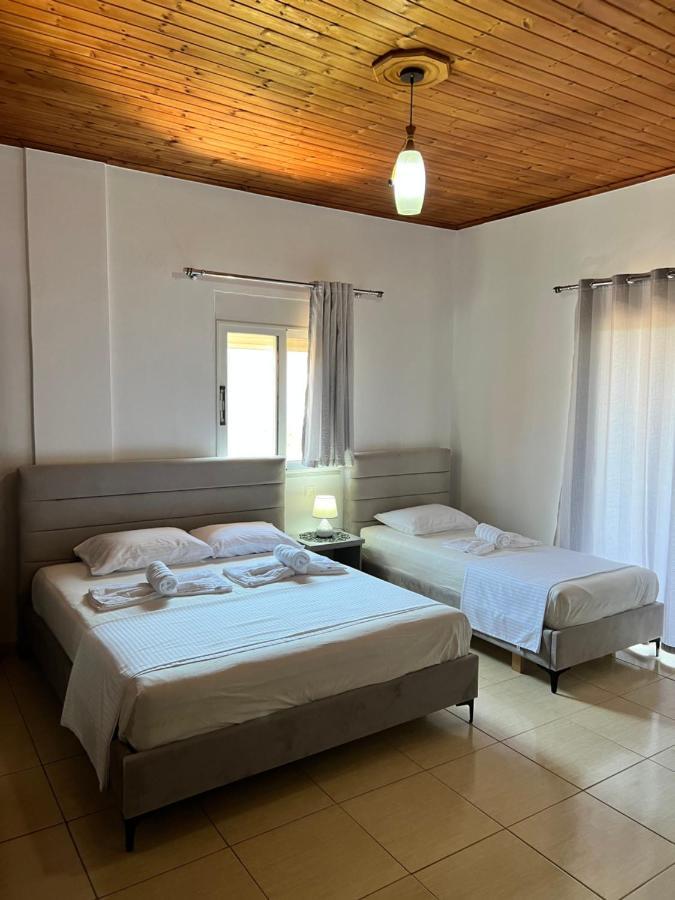 Hotel Moscopole Ksamil Eksteriør billede