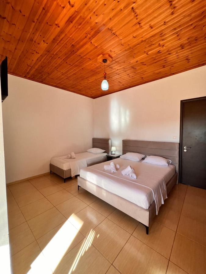 Hotel Moscopole Ksamil Eksteriør billede