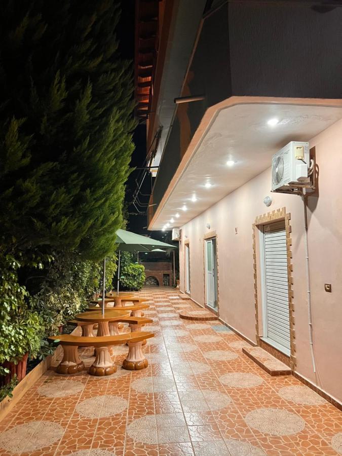 Hotel Moscopole Ksamil Eksteriør billede