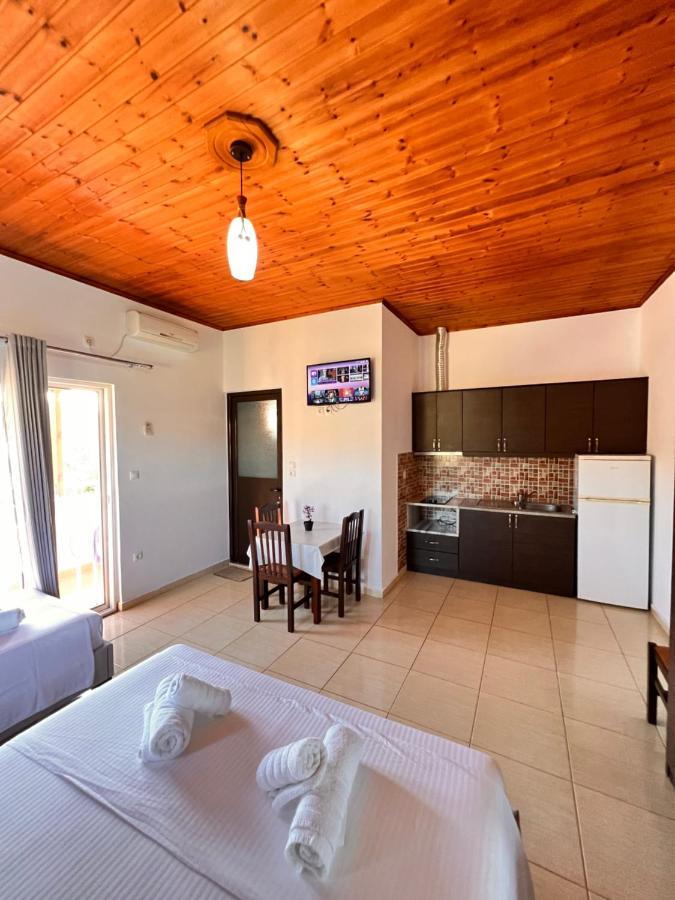 Hotel Moscopole Ksamil Eksteriør billede