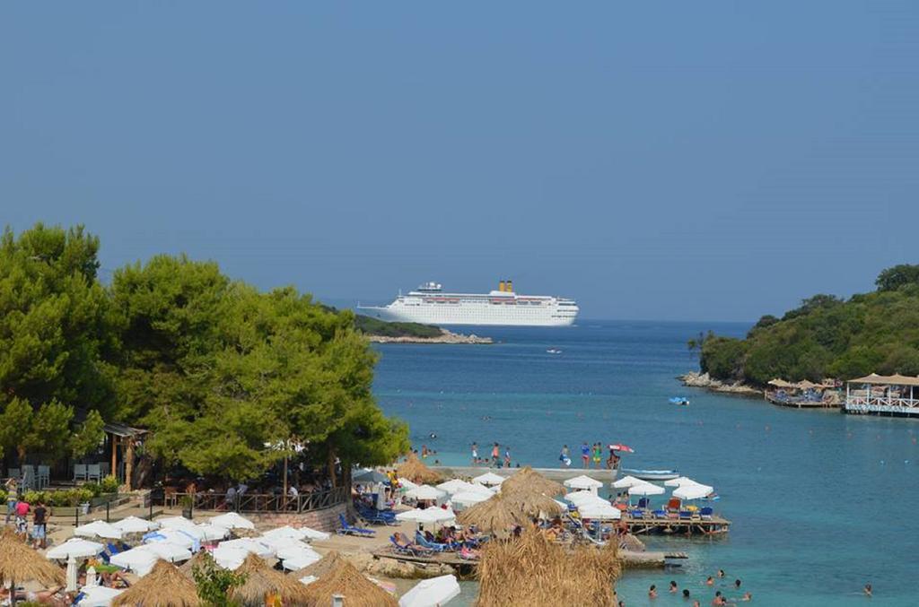 Hotel Moscopole Ksamil Eksteriør billede