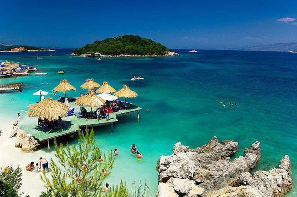 Hotel Moscopole Ksamil Eksteriør billede